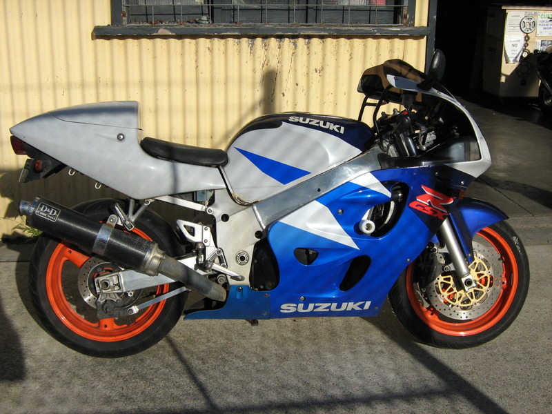 Suzuki-1997-GSXR-600.jpg